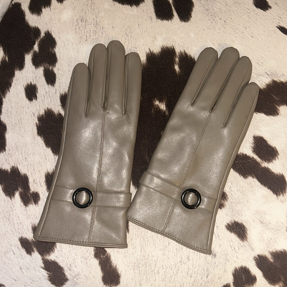 brown leather gloves